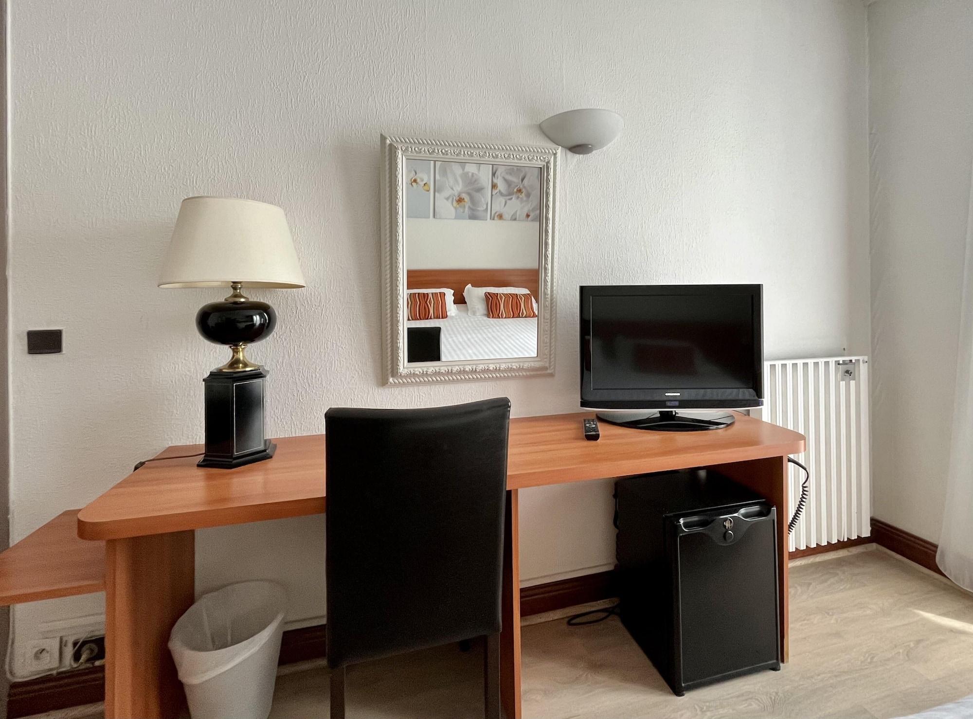 Hotel Colbert Saint-Jean-de-Luz Esterno foto