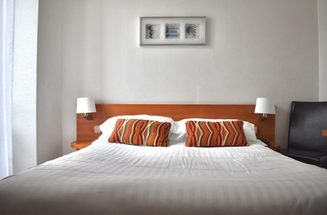 Hotel Colbert Saint-Jean-de-Luz Esterno foto