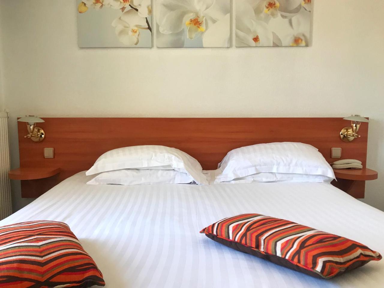 Hotel Colbert Saint-Jean-de-Luz Esterno foto