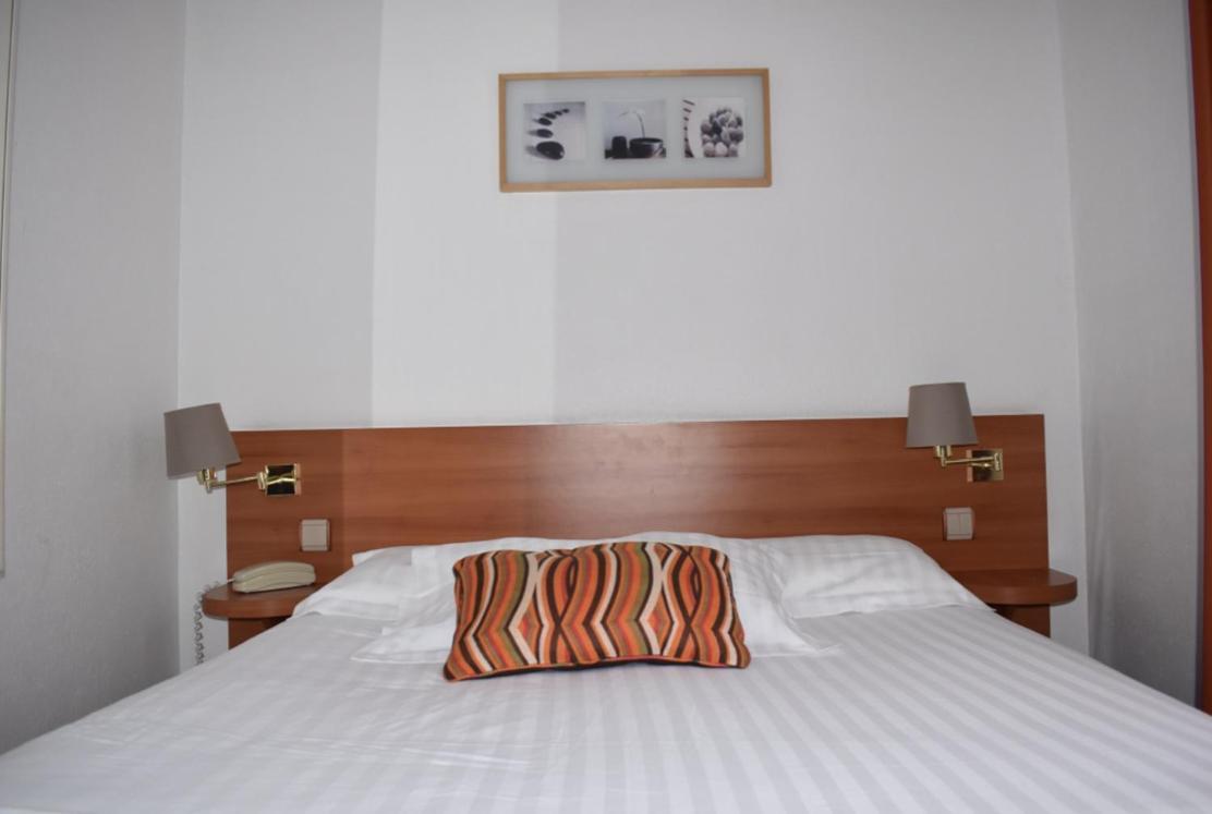 Hotel Colbert Saint-Jean-de-Luz Esterno foto